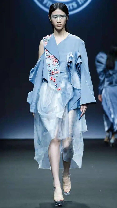設(shè)計新聲 2021大學(xué)生時裝周首日畢業(yè)作品發(fā)布精彩紛呈